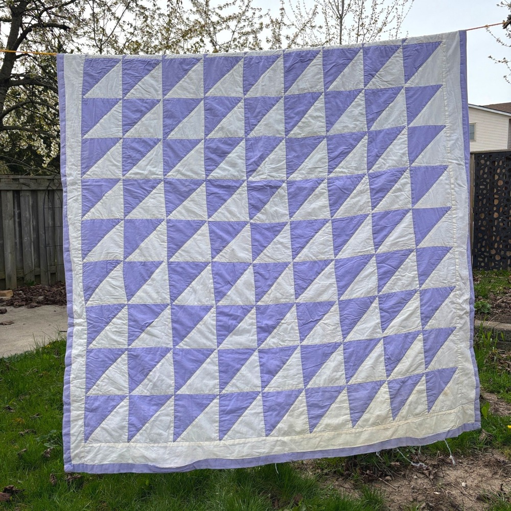 Vintage Handmade Quilt Lavender White Triangle Patchwork Farmhouse Classic 78X60
